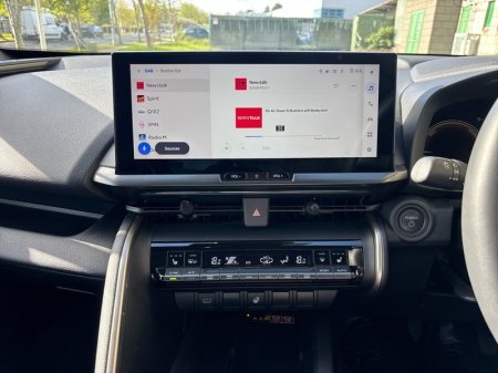 2025 Toyota C-HR - photo 14