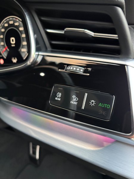 2018 Audi Q8 - photo 43