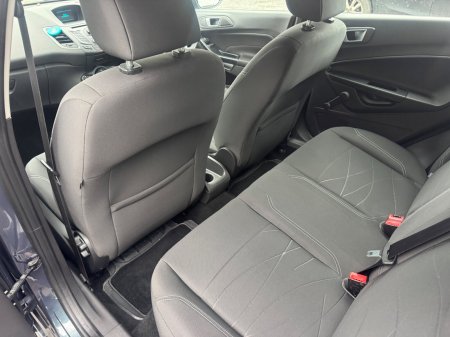 2014 Ford Fiesta - photo 14