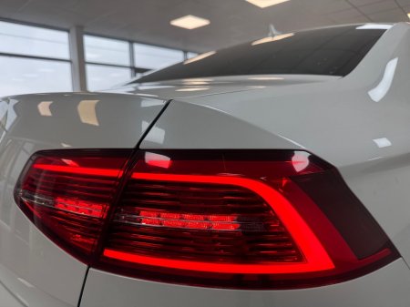 2018 Volkswagen Passat - photo 20