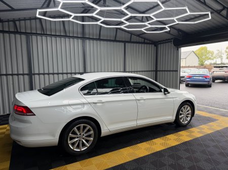 2018 Volkswagen Passat - photo 5