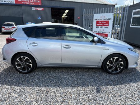 2017 Toyota Auris - photo 2