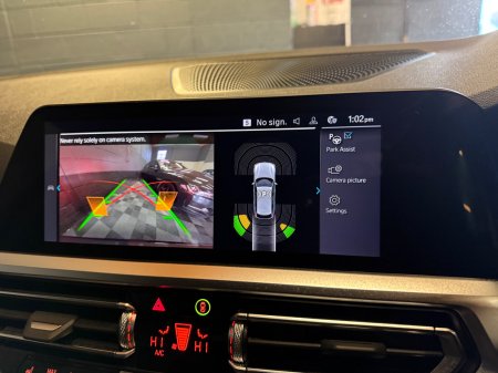 2022 BMW 3-Series - photo 13