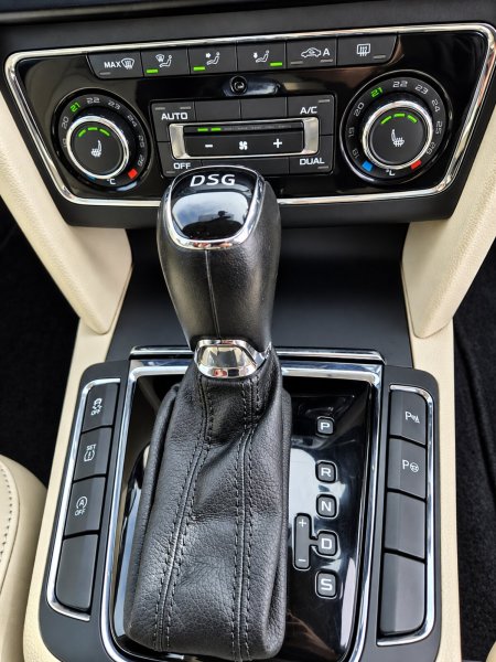 2015 Skoda Superb - photo 14