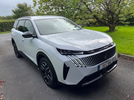 2025 Peugeot 5008 - photo 3