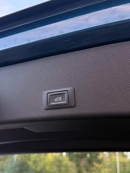 2020 Audi e-tron - photo 25