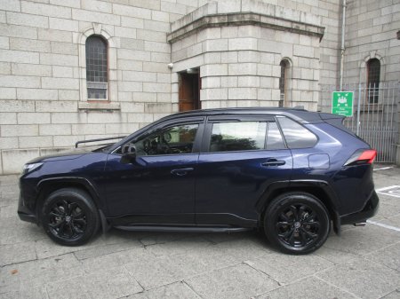 2025 Toyota RAV4 - photo 10