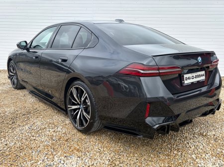 2024 BMW 5-Series - photo 15