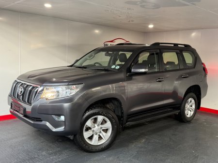 2018 Toyota Land Cruiser - photo 16