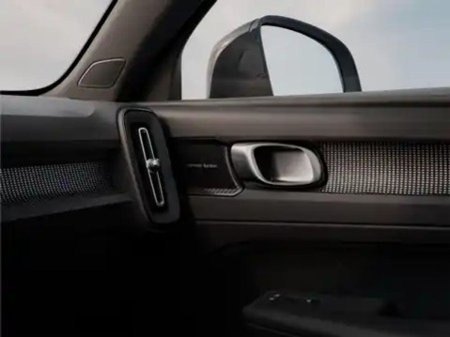 2027 Volvo EX40 - photo 9