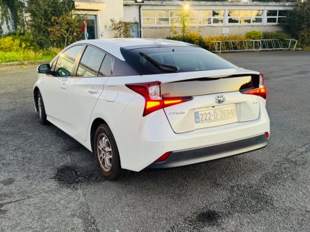 2022 Toyota Prius - photo 7