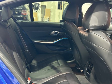 2022 BMW 3-Series - photo 17