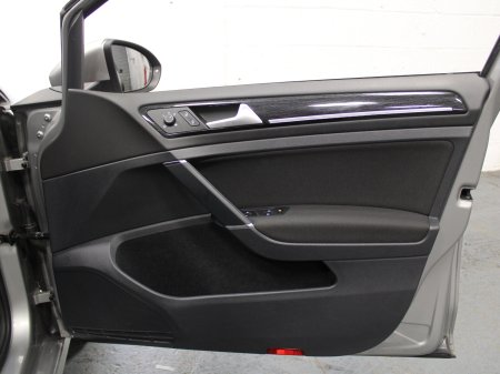 2018 Volkswagen Golf - photo 23