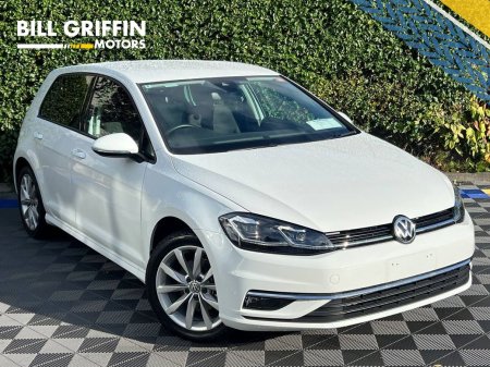 2018 Volkswagen Golf R-LINE PACK 1.2 TSI AUTO // NEW 19" R-LINE ALLOYS // REVERSE CAMERA // APPLE CARPLAY/ANDROID AUTO
