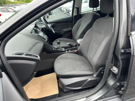 2018 Ford Focus - photo 11