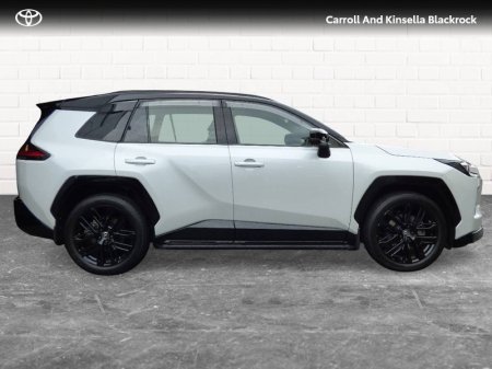 2026 Toyota RAV4 - photo 3