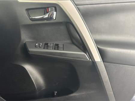 2018 Toyota RAV4 - photo 23