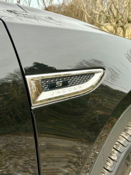 2019 Jaguar E-Pace - photo 36