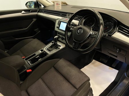 2016 Volkswagen Passat - photo 17