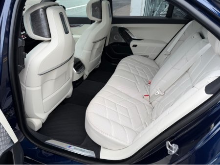 2023 BMW 7-Series - photo 21