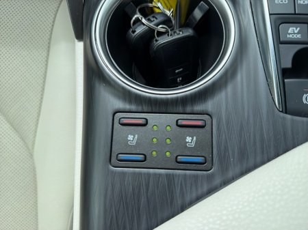 2023 Toyota Camry - photo 18