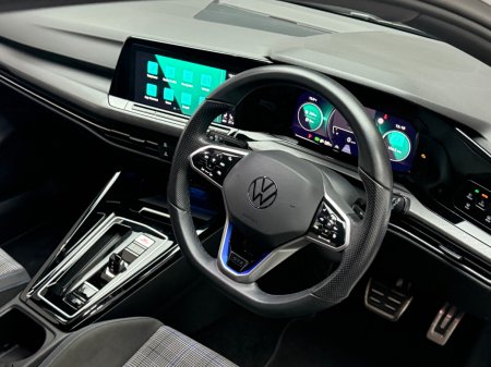 2023 Volkswagen Golf - photo 10