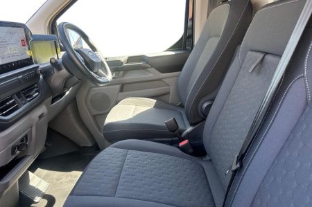 2025 Ford Transit Custom - photo 10