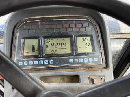 2001 New Holland Ts115 - photo 16