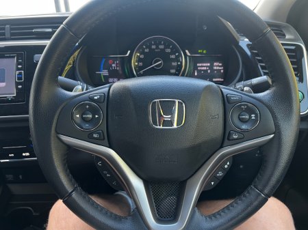 2018 Honda Grace - photo 18