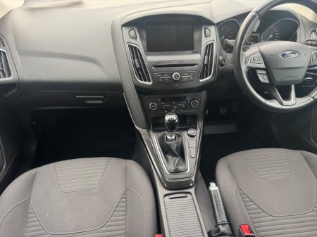 2017 Ford Focus - photo 11