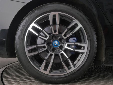 2024 BMW i5 - photo 14