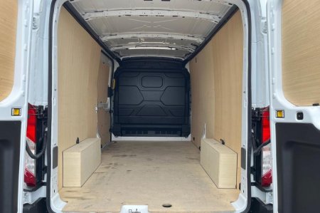 2025 Ford Transit - photo 4