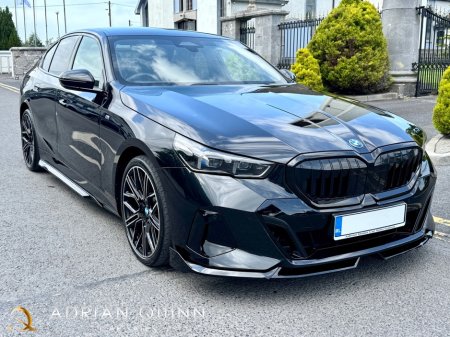 2024 BMW 5-Series - photo 4
