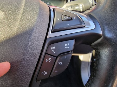 2020 Ford Mondeo - photo 18