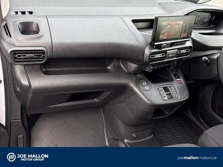 2027 Peugeot Partner - photo 7