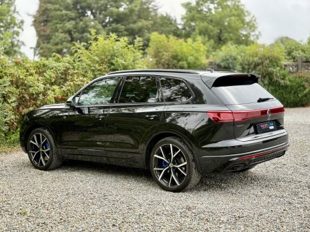 2024 Volkswagen Touareg - photo 16
