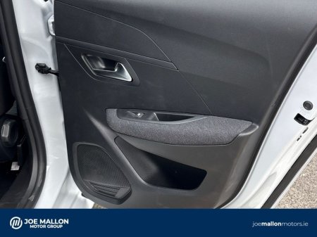 2027 Peugeot 208 - photo 35
