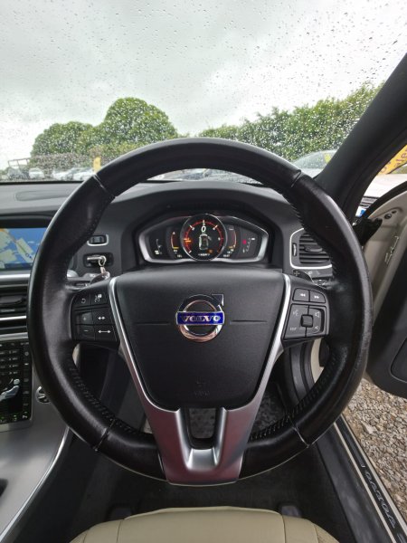 2017 Volvo V60 - photo 15