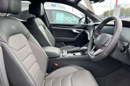2026 Volkswagen Touareg - photo 17