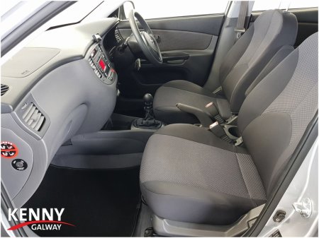 2011 Kia Rio - photo 9