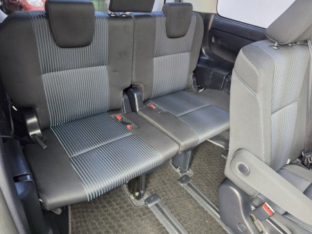 2016 Toyota Voxy - photo 32