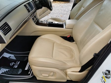 2011 Jaguar XF - photo 23