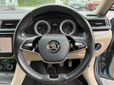 2021 Skoda Superb - photo 12