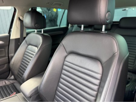 2019 Volkswagen Passat - photo 40
