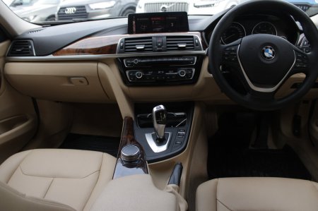 2018 BMW 3-Series - photo 17