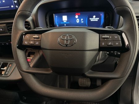 2026 Toyota Proace City - photo 13