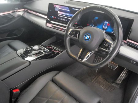 2024 BMW i5 - photo 6