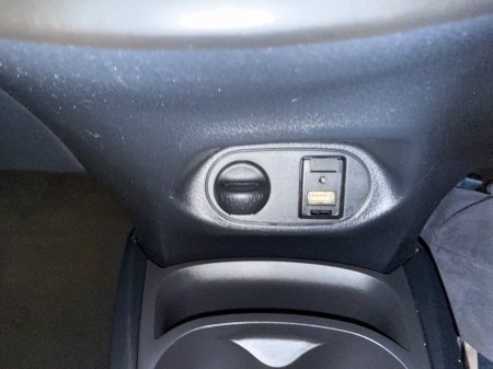 2019 Toyota Yaris - photo 8