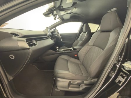 2023 Toyota C-HR - photo 6