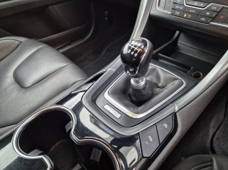 2017 Ford Mondeo - photo 26